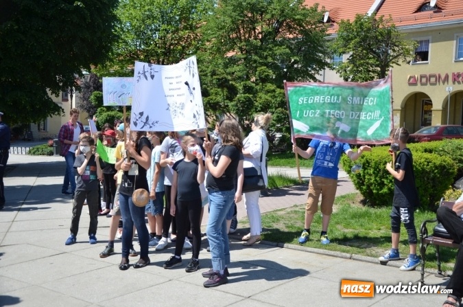 Zdjęcie w galerii na portalu naszwodzislaw.com: Happening antysmogowy w Wodzisławiu Śląskim wiadomości z regionu