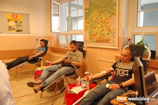 Zdjęcie w galerii na portalu naszwodzislaw.com: Krewniacy są wśród nas! Akcja w ZSP w Pszowie  wiadomości z regionu