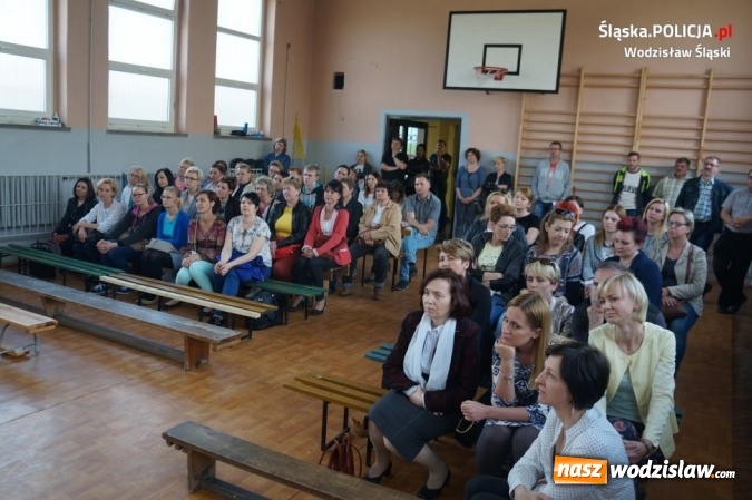 Zdjęcie w galerii na portalu naszwodzislaw.com: Wspólnie z czeskimi policjantami zwalczają przestępczość narkotykową wiadomości z regionu