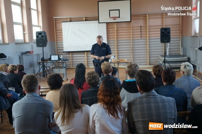 Zdjęcie w galerii na portalu naszwodzislaw.com: Wspólnie z czeskimi policjantami zwalczają przestępczość narkotykową wiadomości z regionu