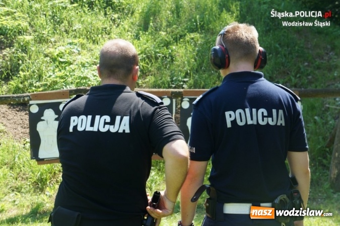 Zdjęcie w galerii na portalu naszwodzislaw.com: Trening strzelecki wodzisławskich policjant&oacute;w wiadomości z regionu