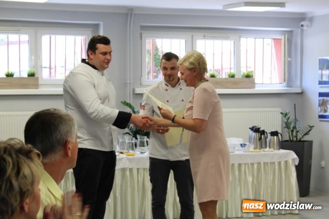 Zdjęcie w galerii na portalu naszwodzislaw.com: Kuchenne fuzje w Ekonomiku wiadomości z regionu