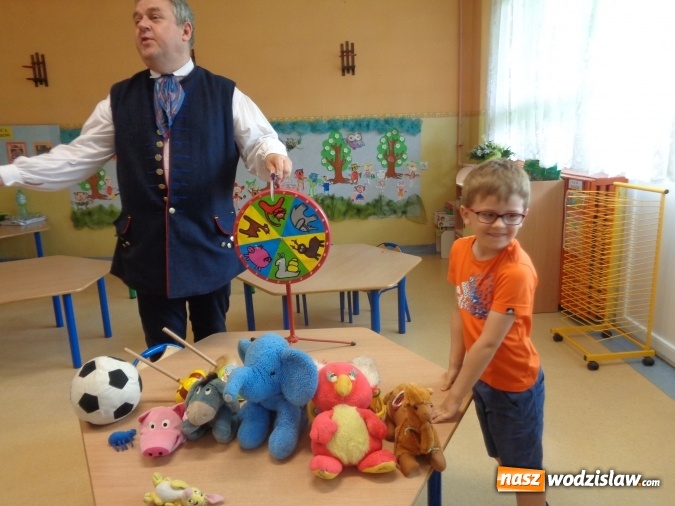 Zdjęcie w galerii na portalu naszwodzislaw.com: Spotkanie autorskie w wodzisławskiej osiemnastce z Markiem Szołtyskiem  wiadomości z regionu