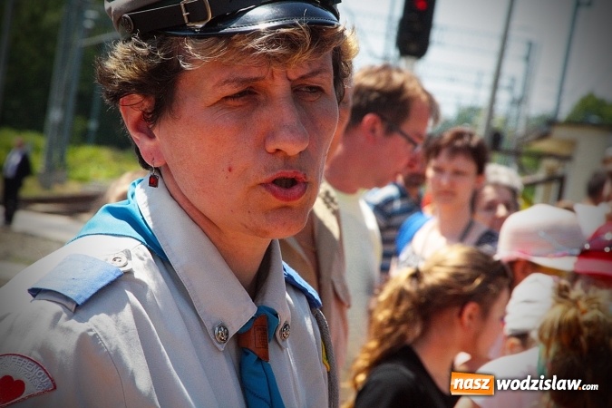 Zdjęcie w galerii na portalu naszwodzislaw.com: Pociąg papieski w Olzie. Tłumy wiernych. FOTORELACJA wiadomości z regionu