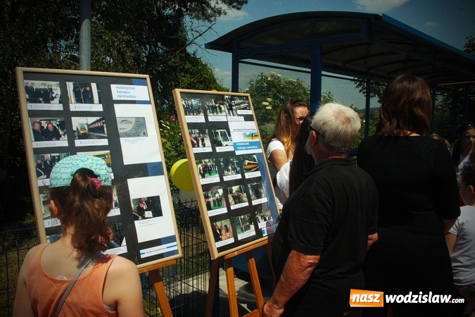 Zdjęcie w galerii na portalu naszwodzislaw.com: Pociąg papieski w Olzie. Tłumy wiernych. FOTORELACJA wiadomości z regionu