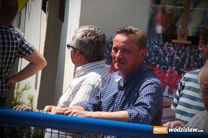 Zdjęcie w galerii na portalu naszwodzislaw.com: Pociąg papieski w Olzie. Tłumy wiernych. FOTORELACJA wiadomości z regionu