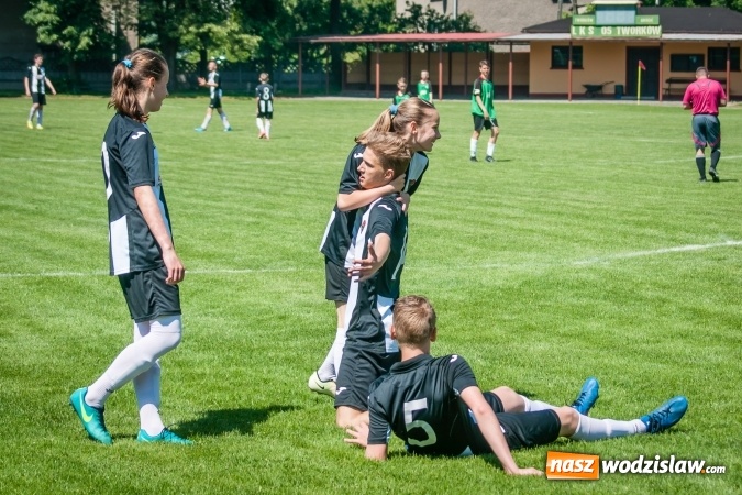 Zdjęcie w galerii na portalu naszwodzislaw.com: Przegrywać także trzeba się nauczyć. Nieprzyjemny incydent po meczu trampkarzy w Tworkowie wiadomości z regionu