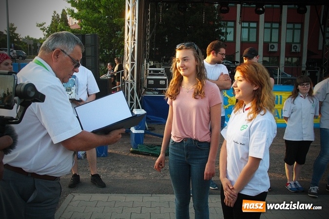 Zdjęcie w galerii na portalu naszwodzislaw.com: XXII Dni Marklowic. Zabawa z De Facto wiadomości z regionu