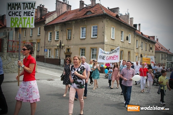 Zdjęcie w galerii na portalu naszwodzislaw.com: Marsz dla Życia i Rodziny przeszedł ulicami Wodzisławia wiadomości z regionu