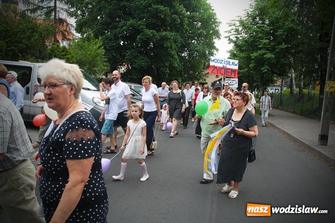 Zdjęcie w galerii na portalu naszwodzislaw.com: Marsz dla Życia i Rodziny przeszedł ulicami Wodzisławia wiadomości z regionu
