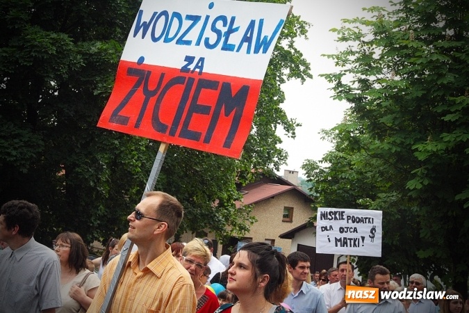 Zdjęcie w galerii na portalu naszwodzislaw.com: Marsz dla Życia i Rodziny przeszedł ulicami Wodzisławia wiadomości z regionu