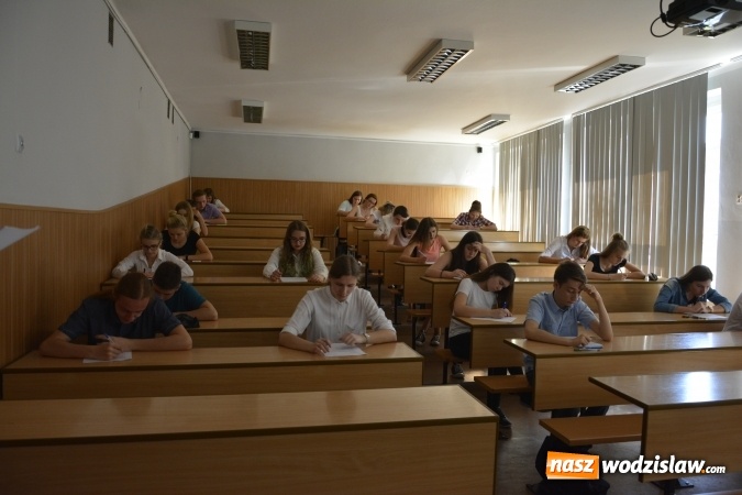 Zdjęcie w galerii na portalu naszwodzislaw.com: Uczniowie z wodzisławskiego Ekonomika najlepsi w konkursie prawniczym!  wiadomości z regionu