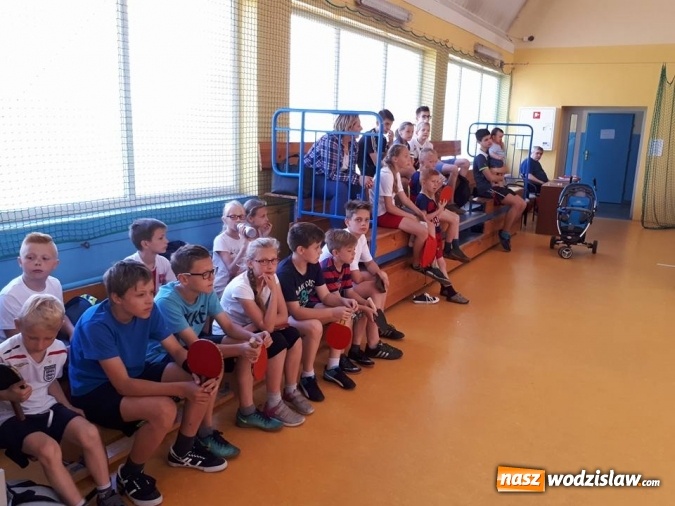Zdjęcie w galerii na portalu naszwodzislaw.com: Turniej Tenisa Stołowego z okazji Dnia Dziecka. Rywalizowali w G2  wiadomości z regionu
