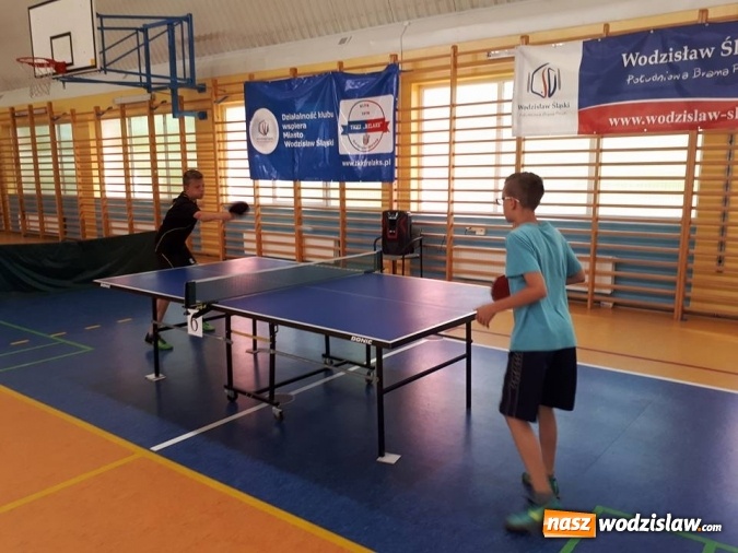 Zdjęcie w galerii na portalu naszwodzislaw.com: Turniej Tenisa Stołowego z okazji Dnia Dziecka. Rywalizowali w G2  wiadomości z regionu