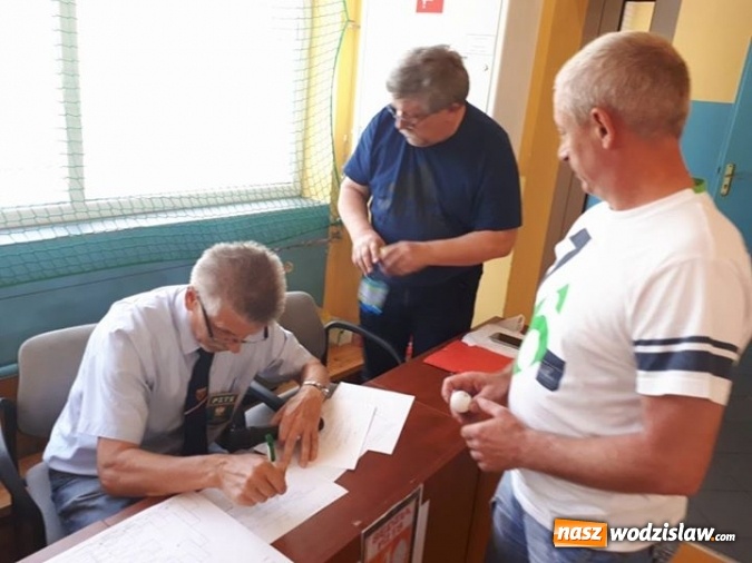 Zdjęcie w galerii na portalu naszwodzislaw.com: Turniej Tenisa Stołowego z okazji Dnia Dziecka. Rywalizowali w G2  wiadomości z regionu