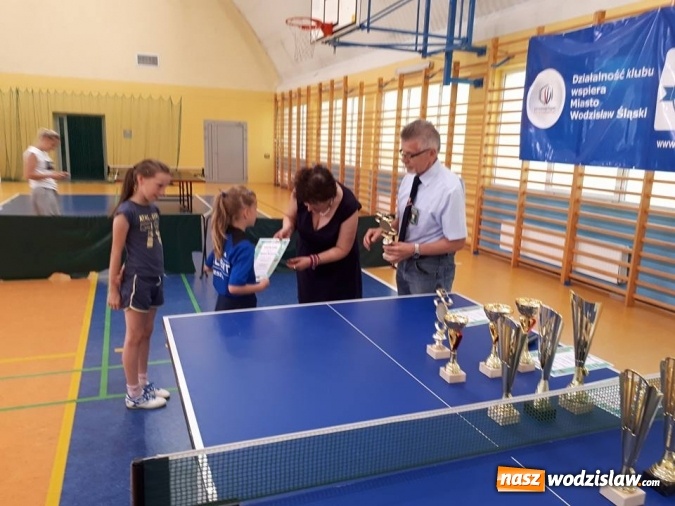 Zdjęcie w galerii na portalu naszwodzislaw.com: Turniej Tenisa Stołowego z okazji Dnia Dziecka. Rywalizowali w G2  wiadomości z regionu