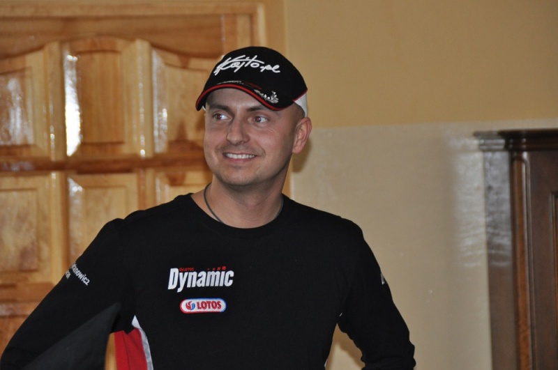 Zdjęcie w galerii na portalu naszwodzislaw.com: Mistrz kierownicy spotkał się z dziećmi wiadomości z regionu