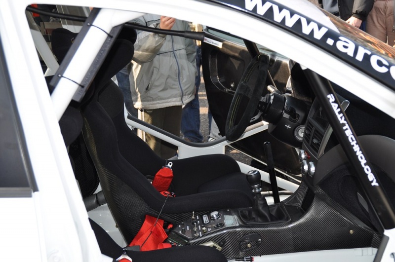 Zdjęcie w galerii na portalu naszwodzislaw.com: Mistrz kierownicy spotkał się z dziećmi wiadomości z regionu