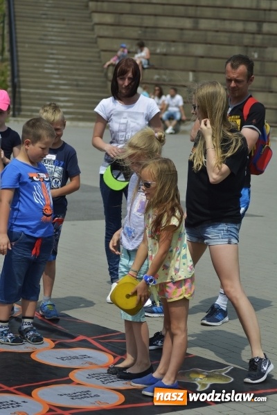 Zdjęcie w galerii na portalu naszwodzislaw.com: Festiwal Atrakcji z okazji Dnia Dziecka w Rodzinnym Parku Rozrywki wiadomości z regionu