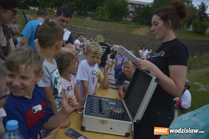 Zdjęcie w galerii na portalu naszwodzislaw.com: Festiwal Atrakcji z okazji Dnia Dziecka w Rodzinnym Parku Rozrywki wiadomości z regionu