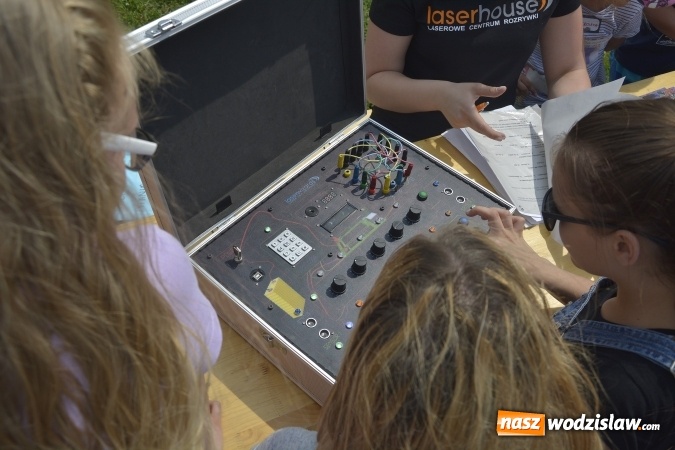 Zdjęcie w galerii na portalu naszwodzislaw.com: Festiwal Atrakcji z okazji Dnia Dziecka w Rodzinnym Parku Rozrywki wiadomości z regionu