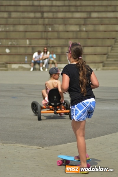 Zdjęcie w galerii na portalu naszwodzislaw.com: Festiwal Atrakcji z okazji Dnia Dziecka w Rodzinnym Parku Rozrywki wiadomości z regionu