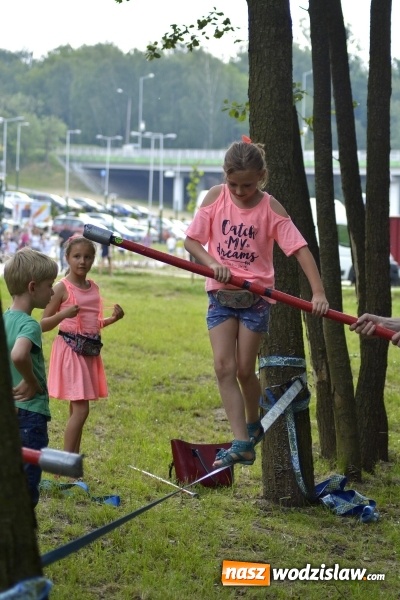Zdjęcie w galerii na portalu naszwodzislaw.com: Festiwal Atrakcji z okazji Dnia Dziecka w Rodzinnym Parku Rozrywki wiadomości z regionu
