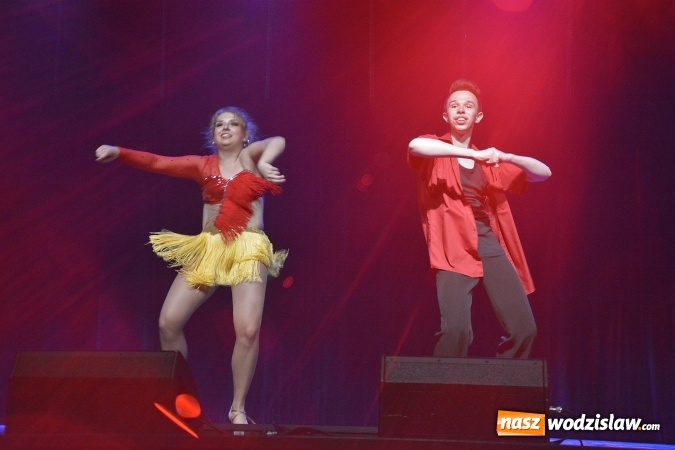 Zdjęcie w galerii na portalu naszwodzislaw.com: Showtime tancerzy Spinu na deskach WCK  wiadomości z regionu