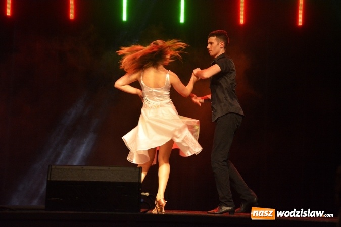 Zdjęcie w galerii na portalu naszwodzislaw.com: Showtime tancerzy Spinu na deskach WCK  wiadomości z regionu