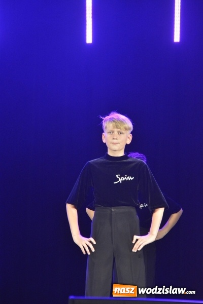 Zdjęcie w galerii na portalu naszwodzislaw.com: Showtime tancerzy Spinu na deskach WCK  wiadomości z regionu