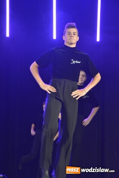 Zdjęcie w galerii na portalu naszwodzislaw.com: Showtime tancerzy Spinu na deskach WCK  wiadomości z regionu