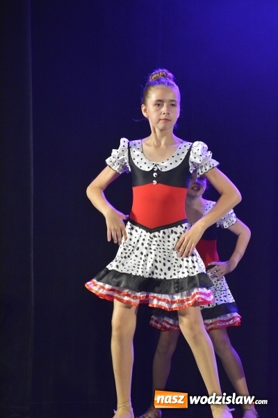 Zdjęcie w galerii na portalu naszwodzislaw.com: Showtime tancerzy Spinu na deskach WCK  wiadomości z regionu