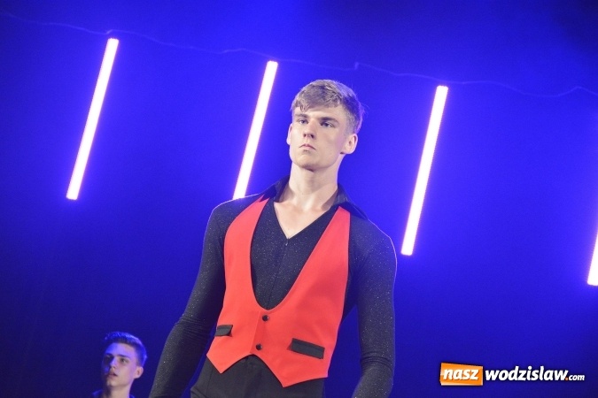 Zdjęcie w galerii na portalu naszwodzislaw.com: Showtime tancerzy Spinu na deskach WCK  wiadomości z regionu