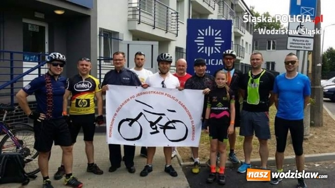 Zdjęcie w galerii na portalu naszwodzislaw.com: Rowerową sztafetę dla Wiktorii zasiliły dzieci wodzisławskich policjant&oacute;w wiadomości z regionu