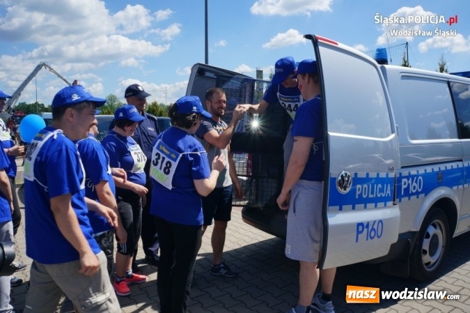 Zdjęcie w galerii na portalu naszwodzislaw.com: Dzielnicowi na Powiatowej Olimpiadzie Osób Niepełnosprawnych wiadomości z regionu