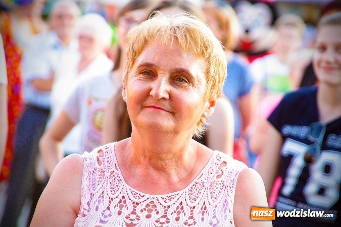 Zdjęcie w galerii na portalu naszwodzislaw.com: Gorąca salsoteka na zakończenie pierwszego dnia obchodów Dni Wodzisławia wiadomości z regionu