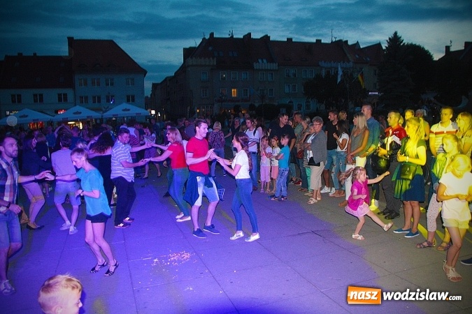 Zdjęcie w galerii na portalu naszwodzislaw.com: Gorąca salsoteka na zakończenie pierwszego dnia obchodów Dni Wodzisławia wiadomości z regionu