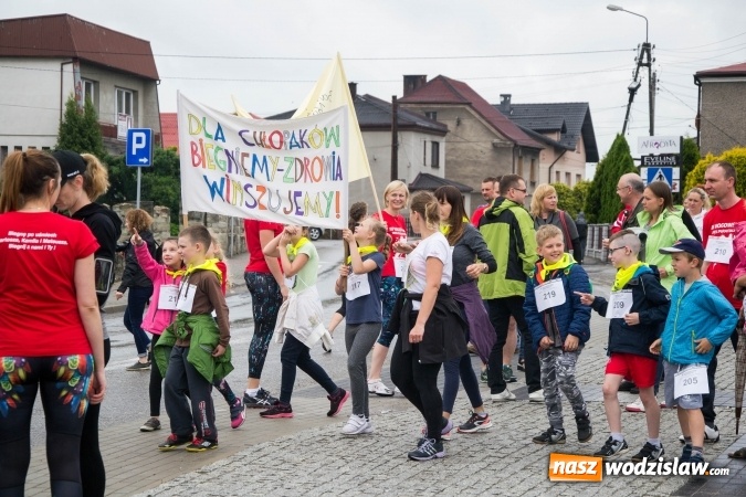 Zdjęcie w galerii na portalu naszwodzislaw.com: W Rogowie pobiegli dla chorych chłopców wiadomości z regionu