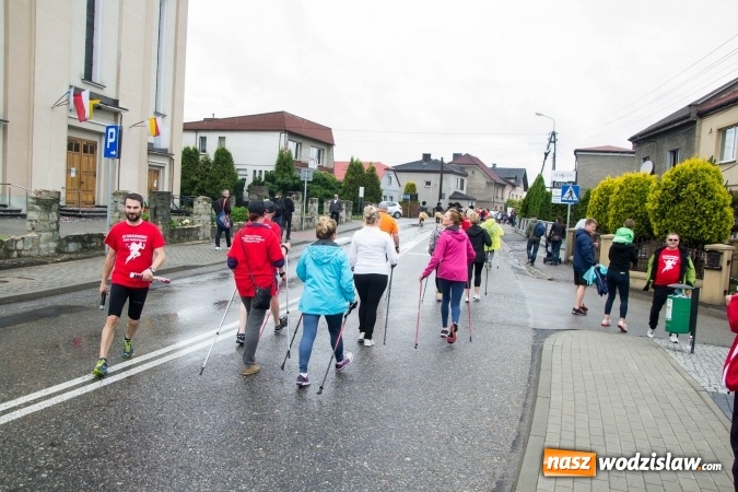 Zdjęcie w galerii na portalu naszwodzislaw.com: W Rogowie pobiegli dla chorych chłopców wiadomości z regionu