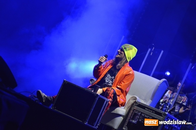 Zdjęcie w galerii na portalu naszwodzislaw.com: Edyta Górecka, Szymon Chodyniecki, Monika Lewczuk oraz Video - oto gwiazdy drugiego dnia 48 Dni Wodzisławia [FOTORELACJA] wiadomości z regionu