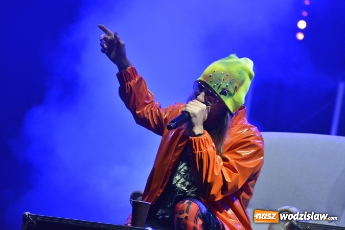 Zdjęcie w galerii na portalu naszwodzislaw.com: Edyta Górecka, Szymon Chodyniecki, Monika Lewczuk oraz Video - oto gwiazdy drugiego dnia 48 Dni Wodzisławia [FOTORELACJA] wiadomości z regionu