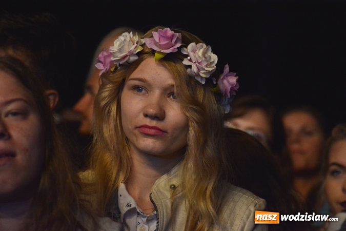 Zdjęcie w galerii na portalu naszwodzislaw.com: Edyta Górecka, Szymon Chodyniecki, Monika Lewczuk oraz Video - oto gwiazdy drugiego dnia 48 Dni Wodzisławia [FOTORELACJA] wiadomości z regionu