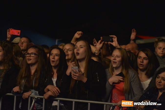 Zdjęcie w galerii na portalu naszwodzislaw.com: Edyta Górecka, Szymon Chodyniecki, Monika Lewczuk oraz Video - oto gwiazdy drugiego dnia 48 Dni Wodzisławia [FOTORELACJA] wiadomości z regionu