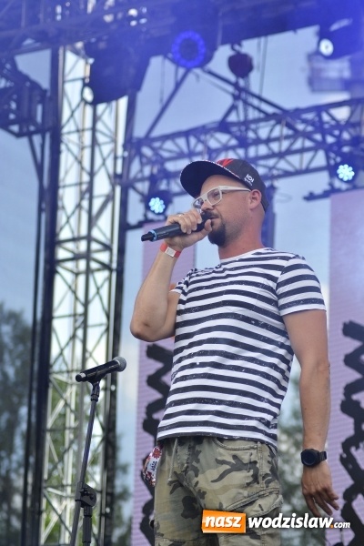 Zdjęcie w galerii na portalu naszwodzislaw.com: Edyta Górecka, Szymon Chodyniecki, Monika Lewczuk oraz Video - oto gwiazdy drugiego dnia 48 Dni Wodzisławia [FOTORELACJA] wiadomości z regionu