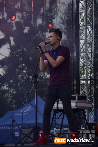 Zdjęcie w galerii na portalu naszwodzislaw.com: Edyta Górecka, Szymon Chodyniecki, Monika Lewczuk oraz Video - oto gwiazdy drugiego dnia 48 Dni Wodzisławia [FOTORELACJA] wiadomości z regionu