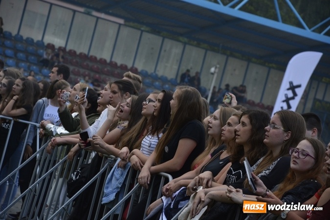 Zdjęcie w galerii na portalu naszwodzislaw.com: Edyta Górecka, Szymon Chodyniecki, Monika Lewczuk oraz Video - oto gwiazdy drugiego dnia 48 Dni Wodzisławia [FOTORELACJA] wiadomości z regionu