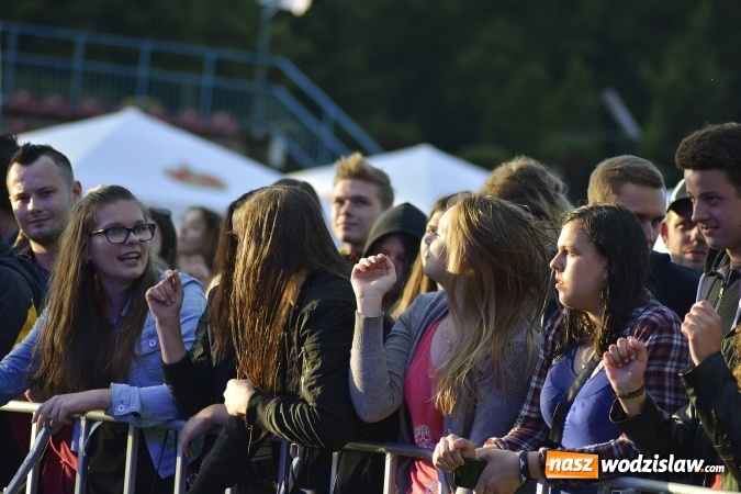Zdjęcie w galerii na portalu naszwodzislaw.com: Edyta Górecka, Szymon Chodyniecki, Monika Lewczuk oraz Video - oto gwiazdy drugiego dnia 48 Dni Wodzisławia [FOTORELACJA] wiadomości z regionu