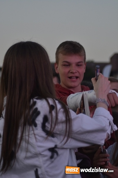 Zdjęcie w galerii na portalu naszwodzislaw.com: Edyta Górecka, Szymon Chodyniecki, Monika Lewczuk oraz Video - oto gwiazdy drugiego dnia 48 Dni Wodzisławia [FOTORELACJA] wiadomości z regionu
