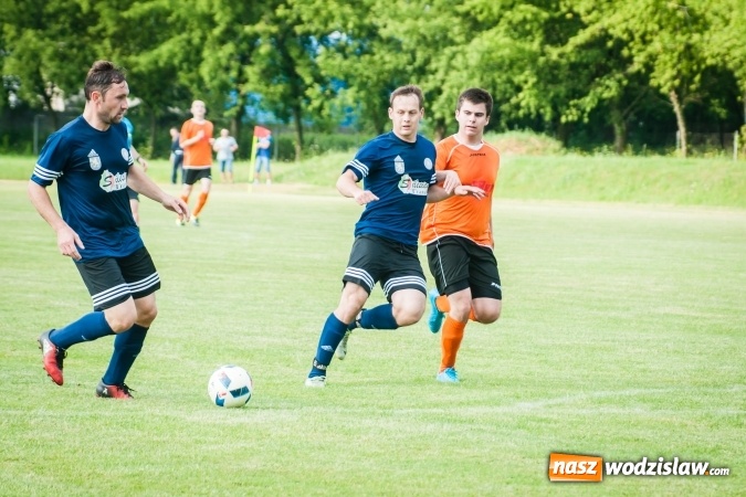 Zdjęcie w galerii na portalu naszwodzislaw.com: Zmiennicy pociągnęli grę. Rafako pokonało Marklowice wiadomości z regionu
