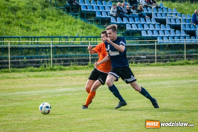 Zdjęcie w galerii na portalu naszwodzislaw.com: Zmiennicy pociągnęli grę. Rafako pokonało Marklowice wiadomości z regionu